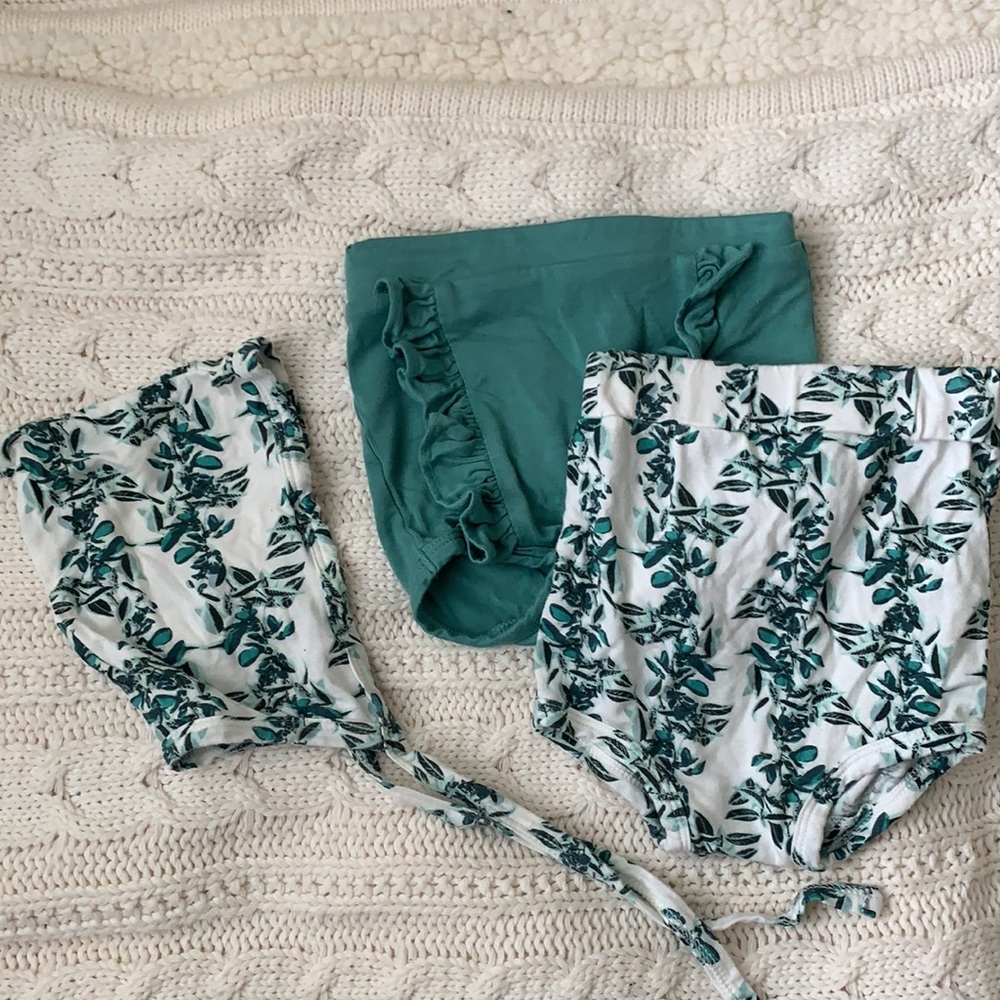 Kate Quinn Bonnet + 2 bloomers